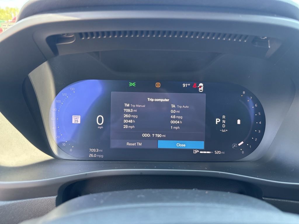 Certified 2026 Volvo XC40 B5 Plus AWD/4WD image 17