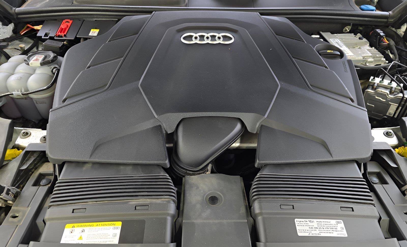 Used 2023 Audi Q8 Premium Plus AWD/4WD image 18