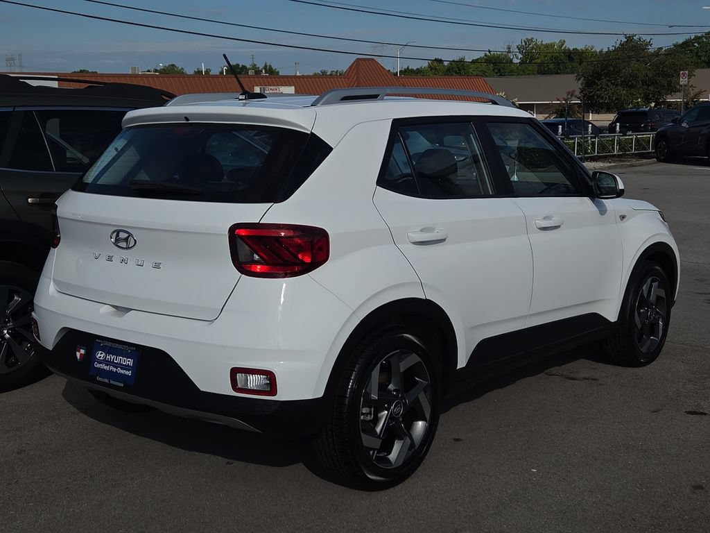 Certified 2023 Hyundai Venue SEL FWD image 3