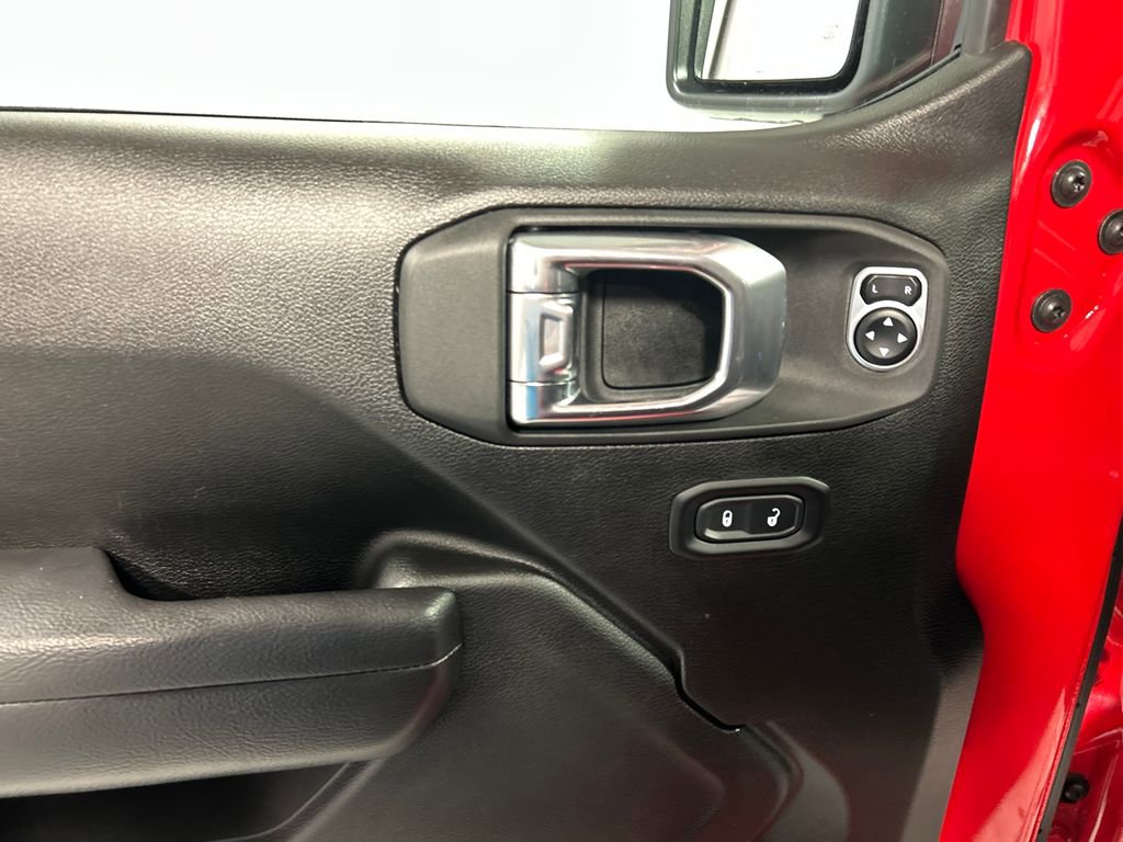 Used 2025 Jeep Wrangler Unlimited Rubicon 4xe w/ Safety Group AWD/4WD image 14