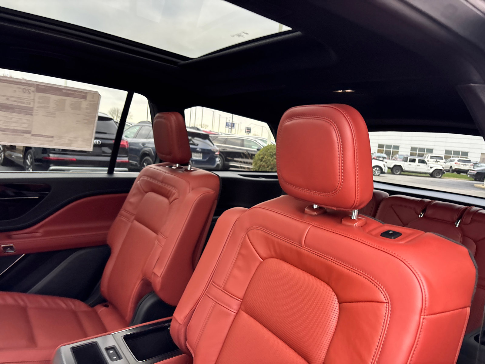 New 2025 Lincoln Aviator Reserve w/ Illumination Package image 28