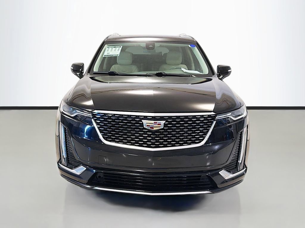 Used 2021 Cadillac XT6 Premium Luxury w/ LPO, Floor Liner Package AWD/4WD image 2