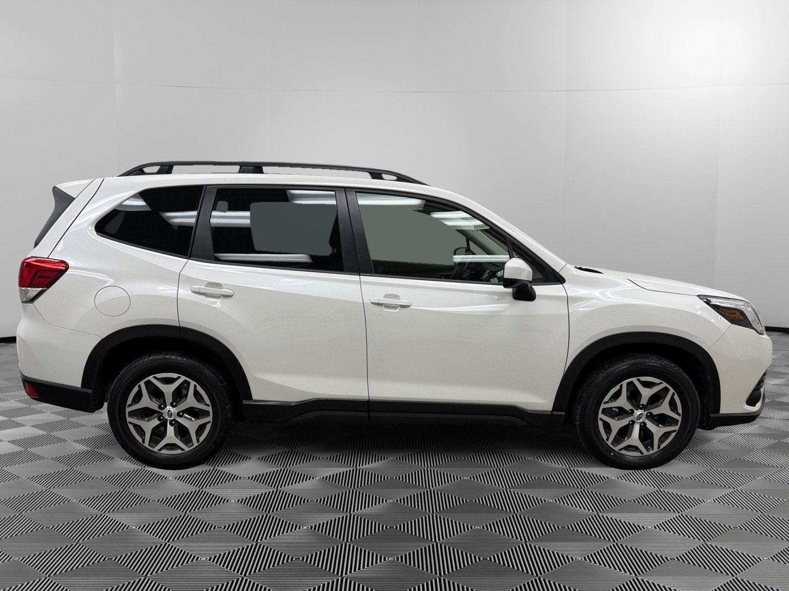 Certified 2023 Subaru Forester Premium image 6