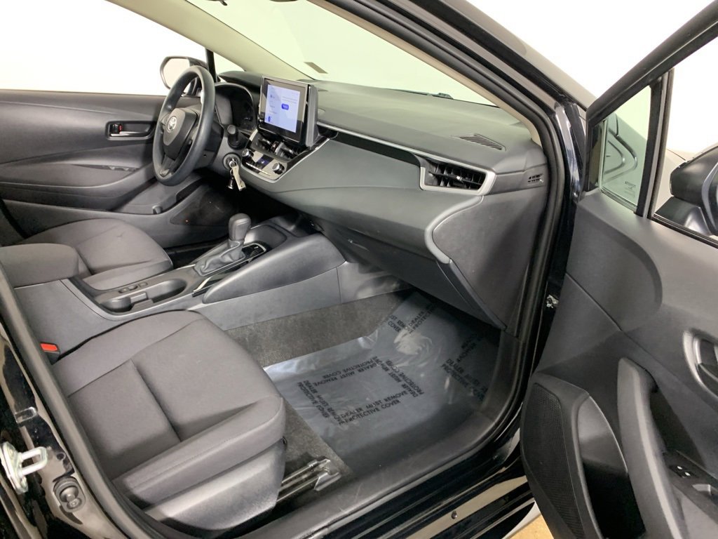 Used 2024 Toyota Corolla LE image 36