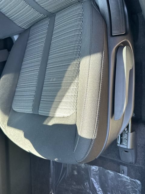 New 2026 Kia Sorento LX FWD image 32