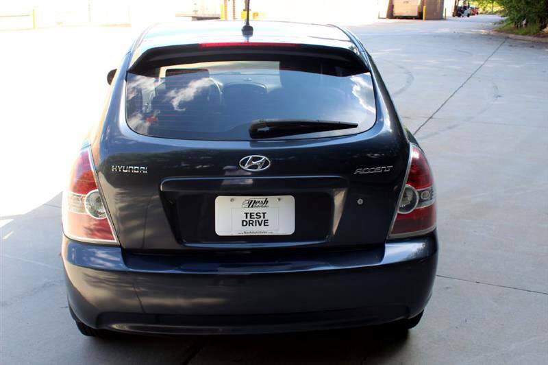 Used 2011 Hyundai Accent GS image 4