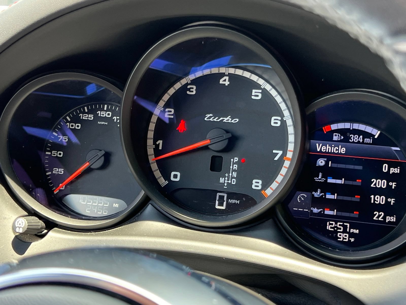Certified 2015 Porsche Macan Turbo AWD/4WD image 27