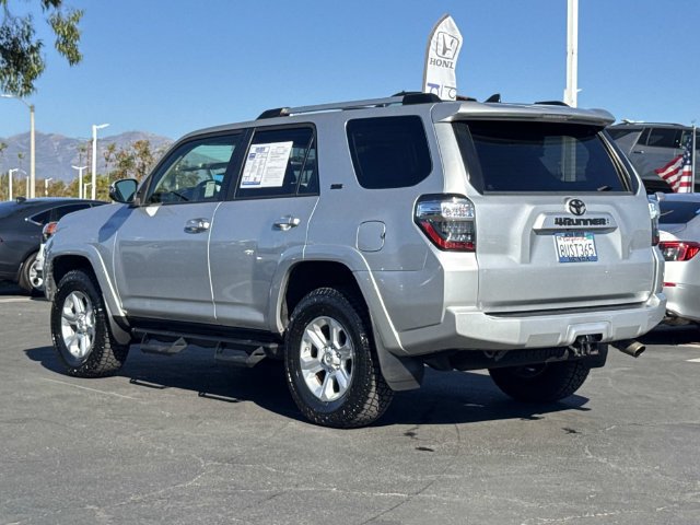 Used 2021 Toyota 4Runner SR5 Premium w/ Moonroof Package AWD/4WD image 3