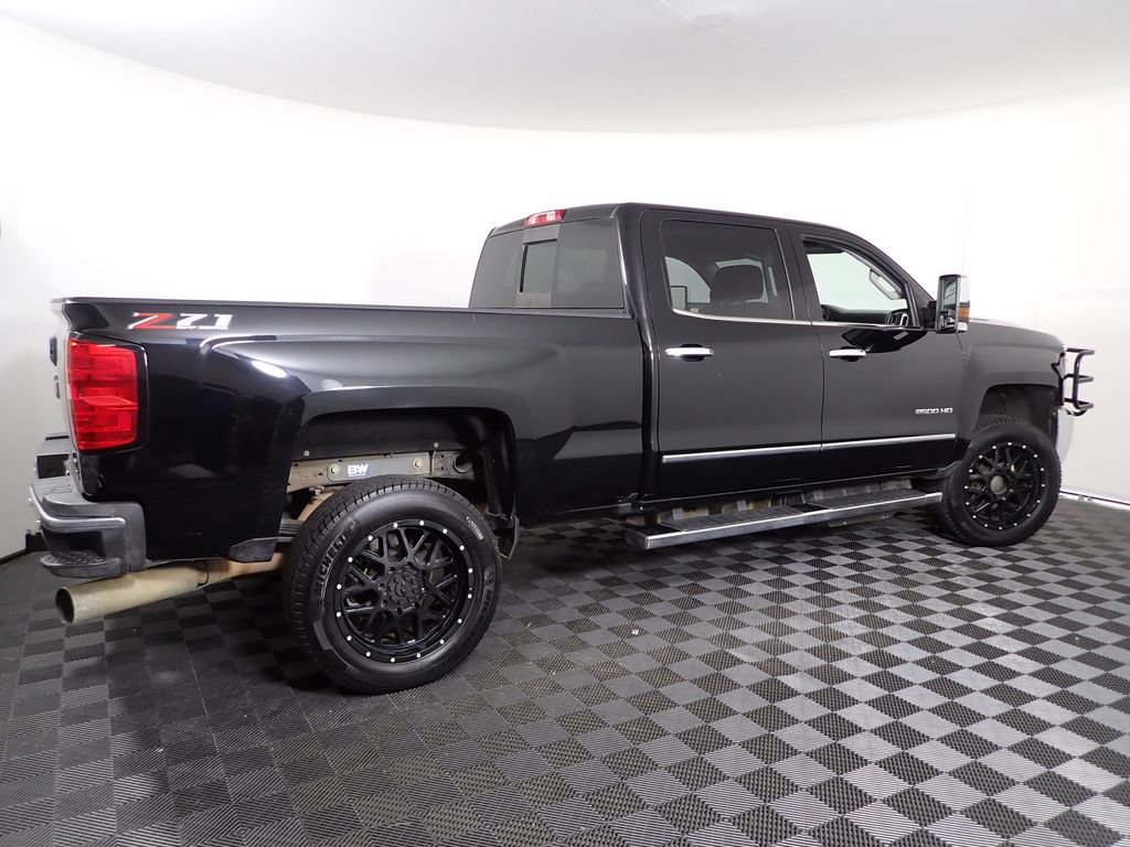 Used 2019 Chevrolet Silverado 2500 LTZ w/ Duramax Plus Package AWD/4WD image 18