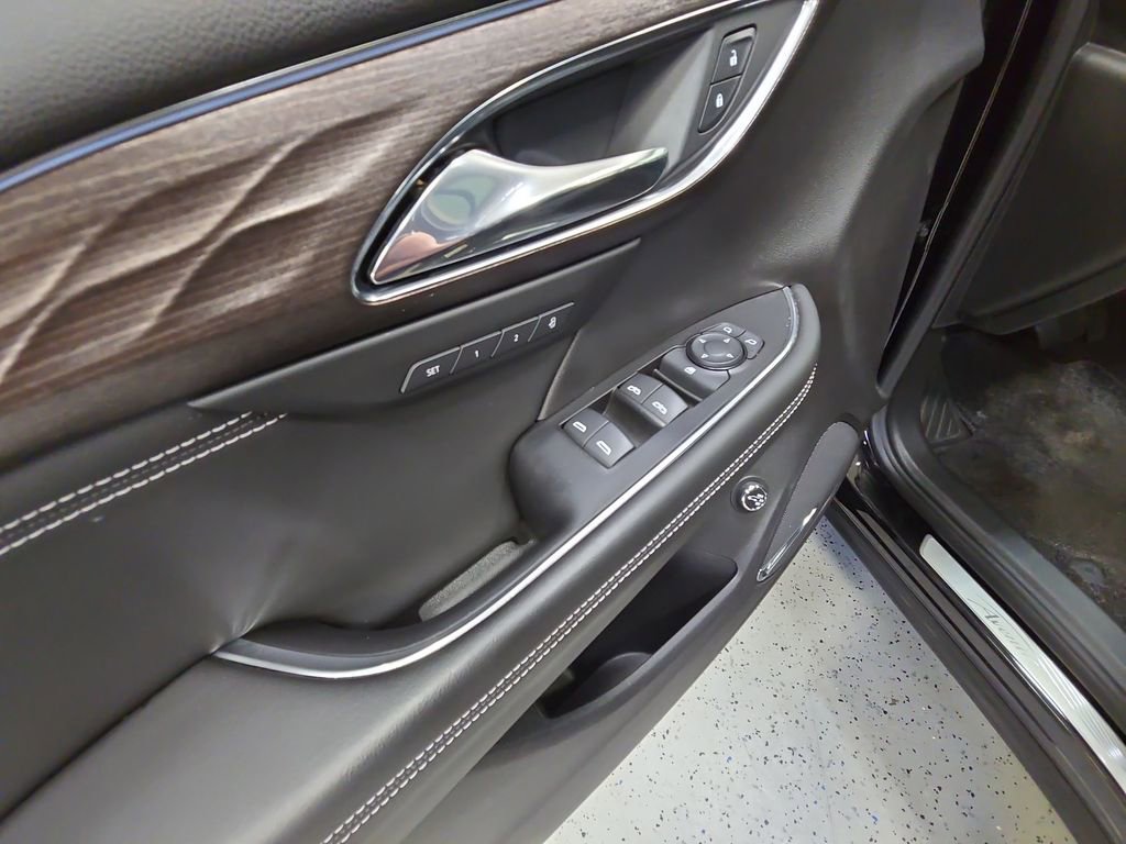 Certified 2023 Buick Envision Avenir AWD/4WD image 32