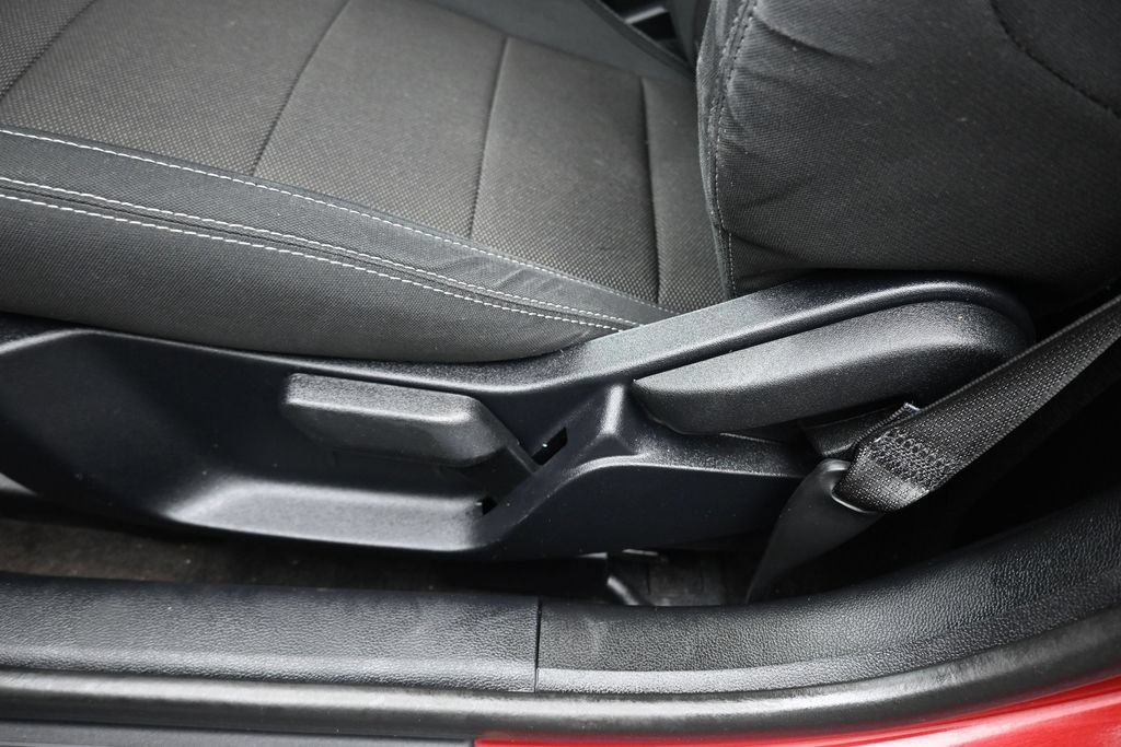 Used 2016 Ford Mustang Coupe RWD image 12