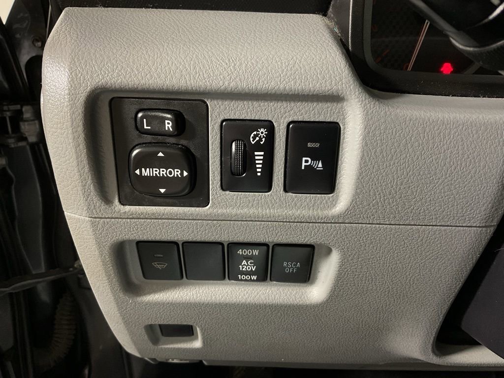 Used 2011 Toyota 4Runner SR5 w/ Convenience Pkg AWD/4WD image 26