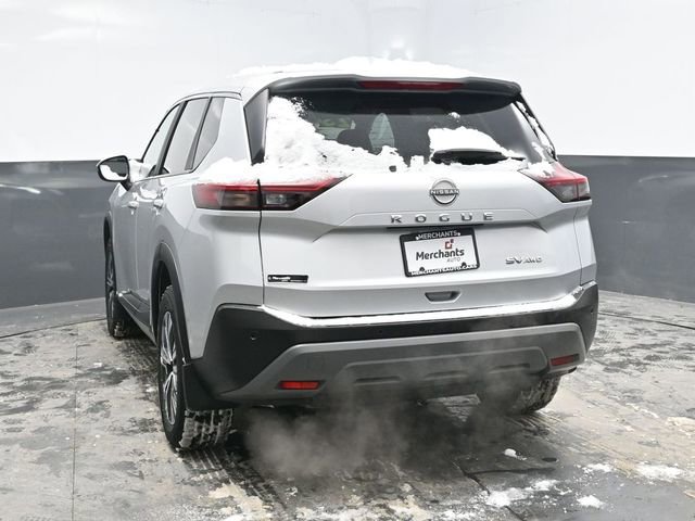 Used 2023 Nissan Rogue SV image 5