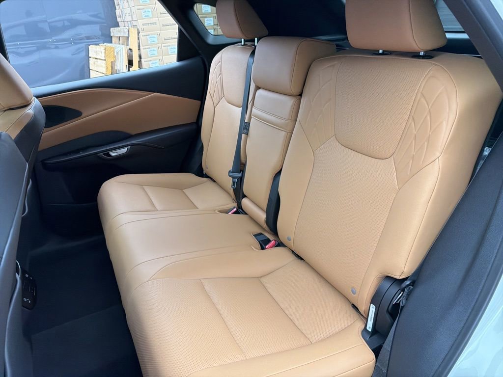 Used 2025 Lexus RX 350 Premium w/ Accessory Package image 19