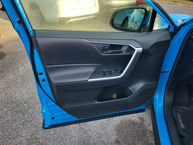 Used 2020 Toyota RAV4 LE w/ All Weather Liner Package image 11