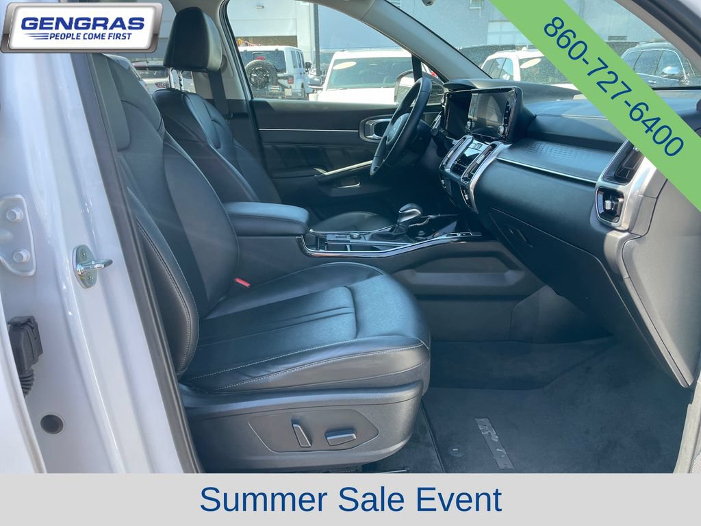 Used 2023 Kia Sorento SX AWD/4WD image 14