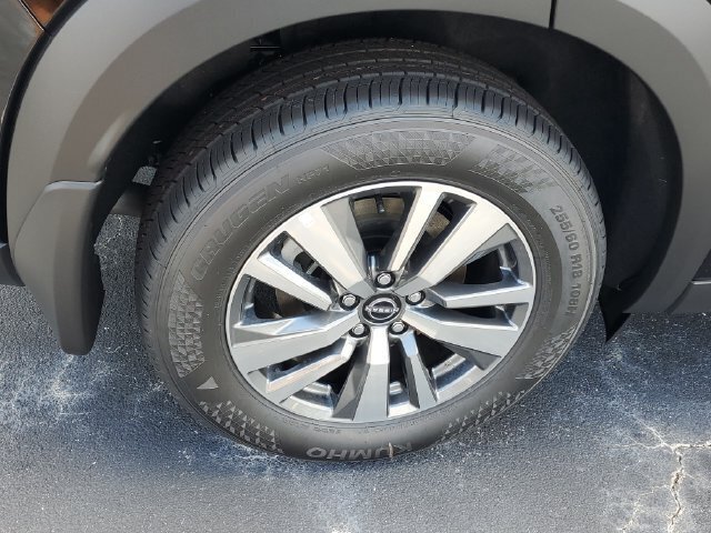 New 2026 Nissan Pathfinder SL FWD image 5
