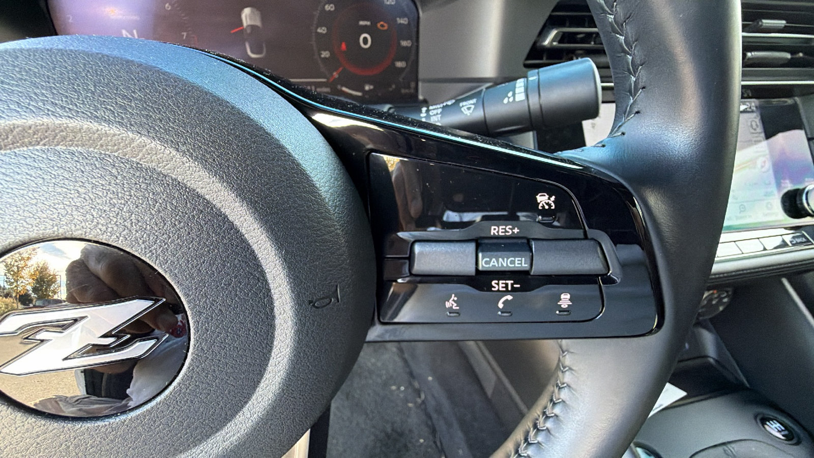 Used 2023 Nissan Z w/ Floor Mat Package (L93) RWD image 23