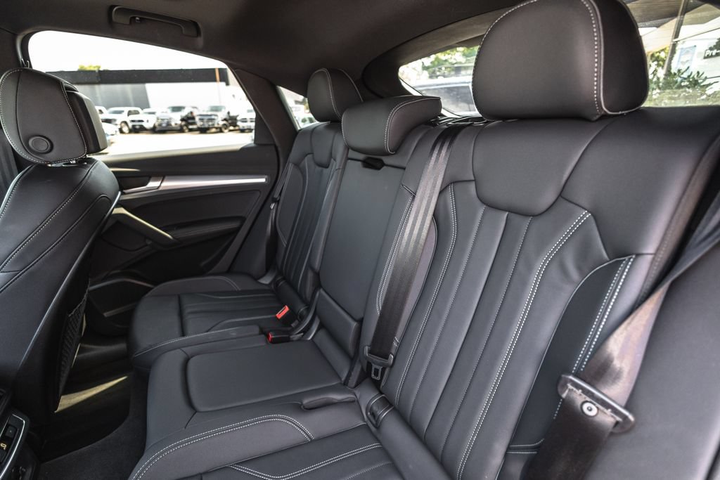 Used 2024 Audi Q5 2.0T Premium Plus w/ Premium Plus Package AWD/4WD image 24