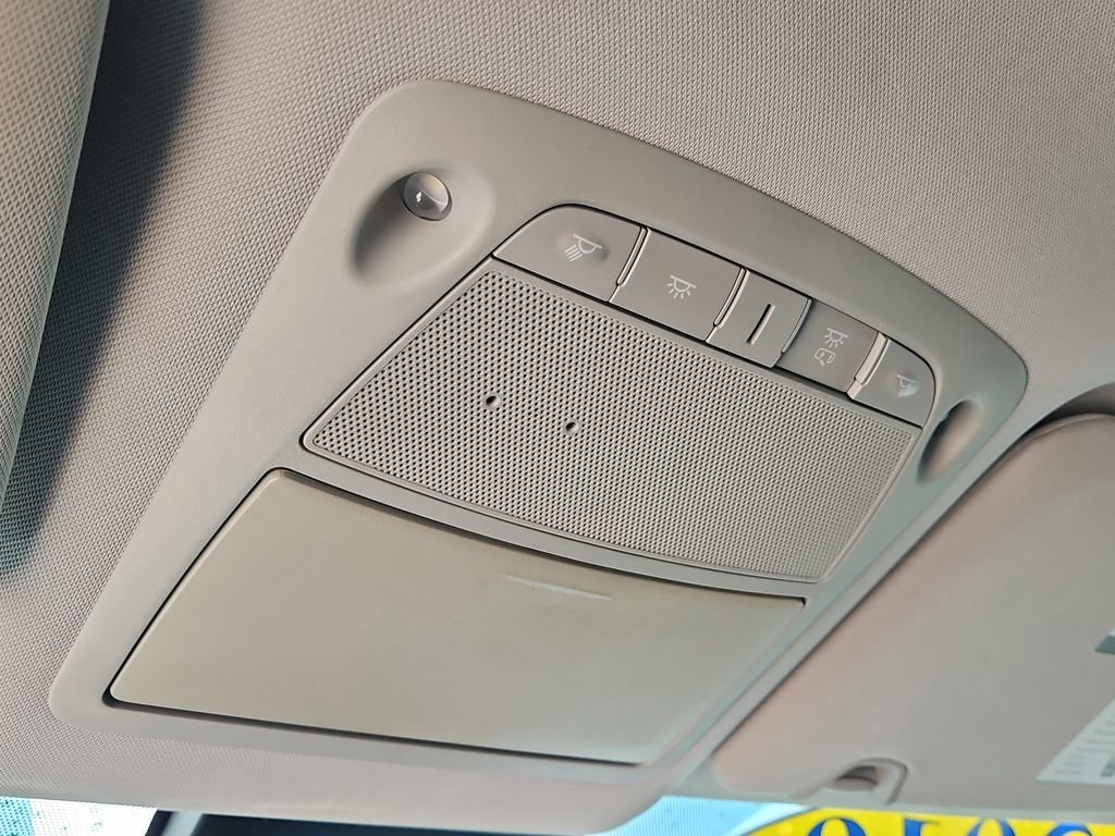 Used 2019 Nissan Rogue SV w/ Premium Package image 33