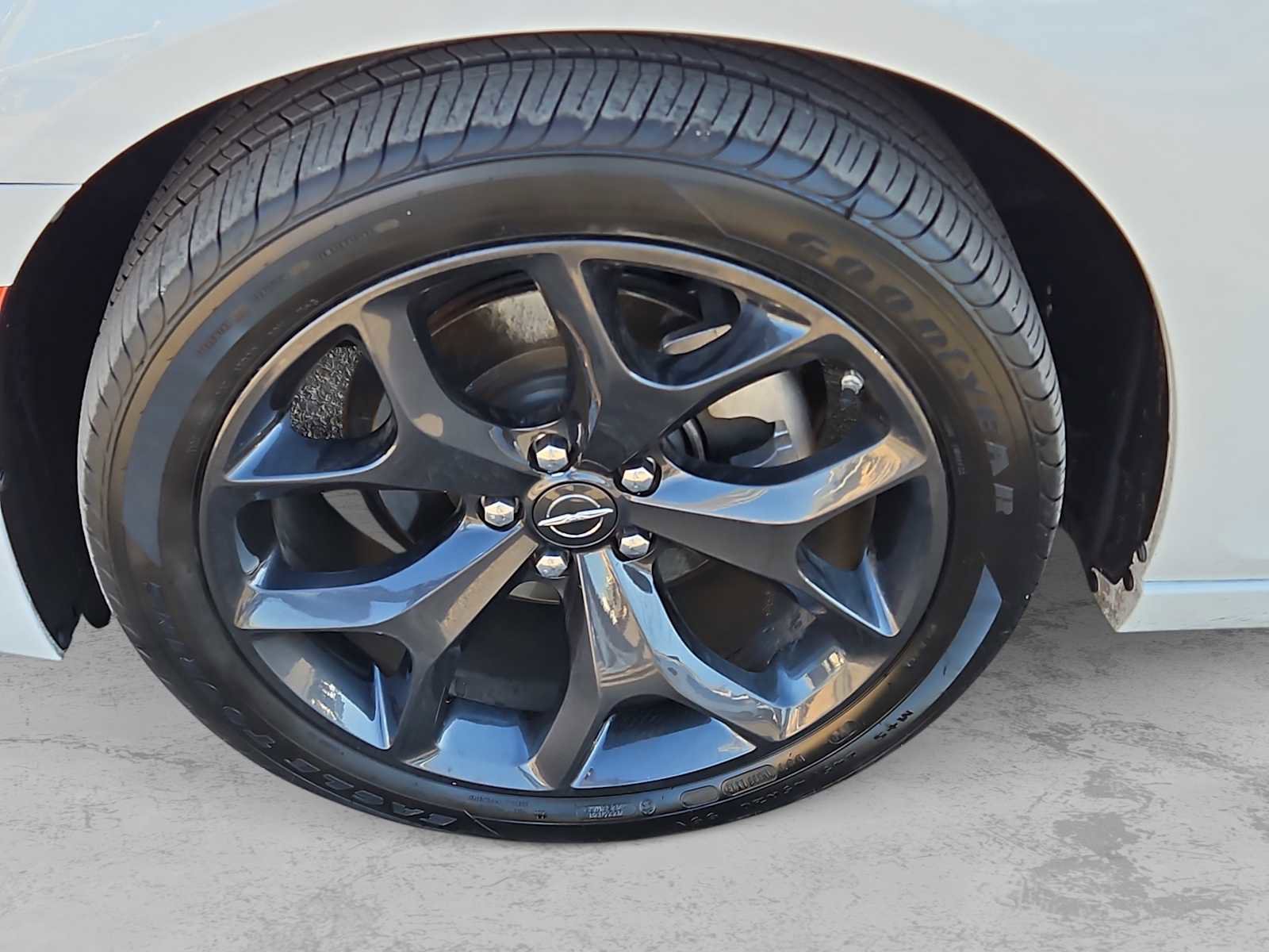 Used 2022 Chrysler 300 Touring L image 12