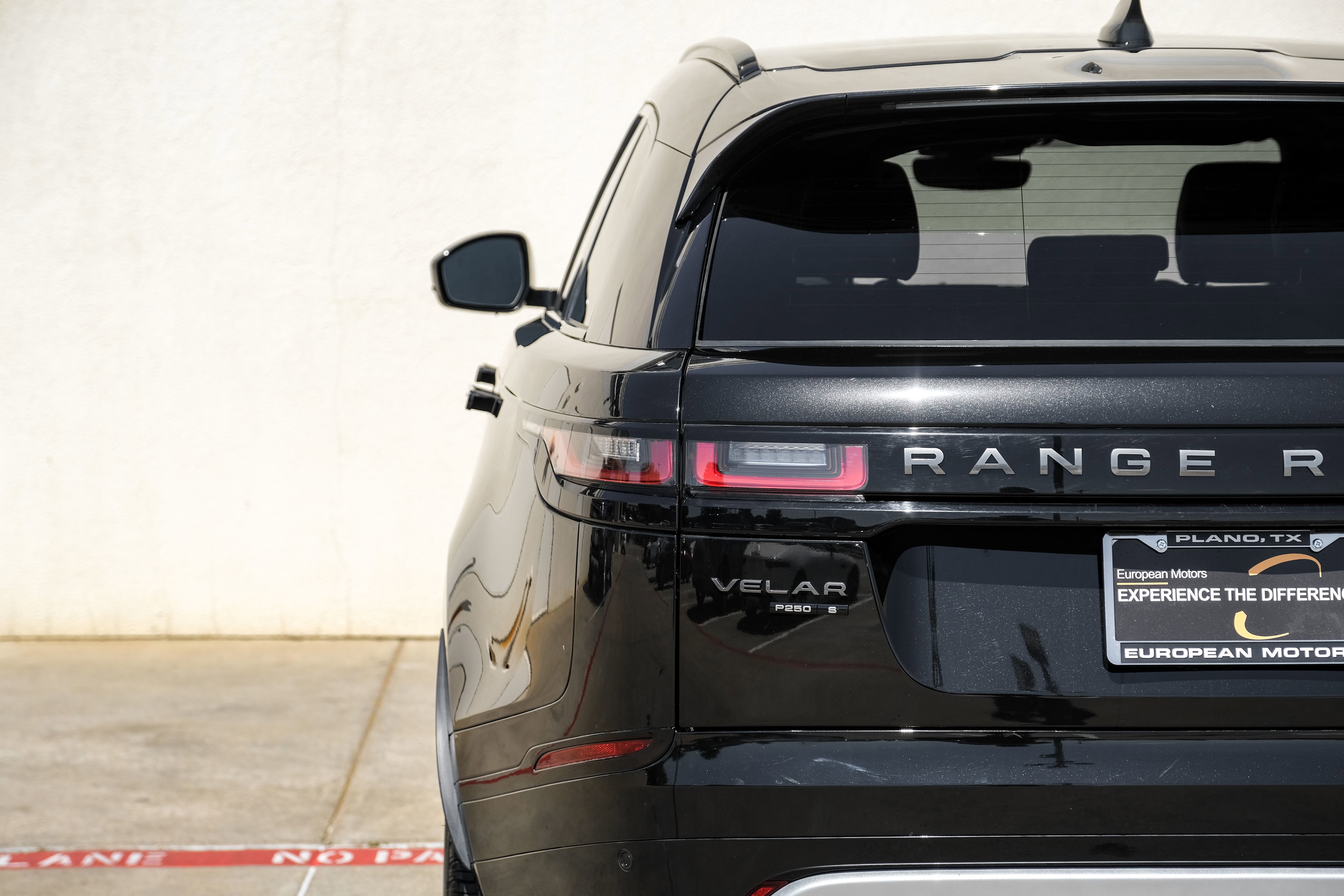 Used 2020 Land Rover Range Rover Velar R-Dynamic S AWD/4WD image 45