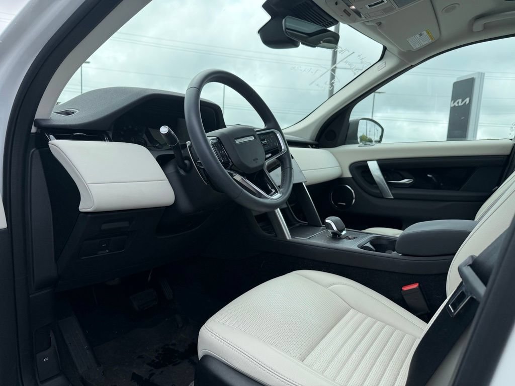 Used 2025 Land Rover Discovery Sport S AWD/4WD image 9