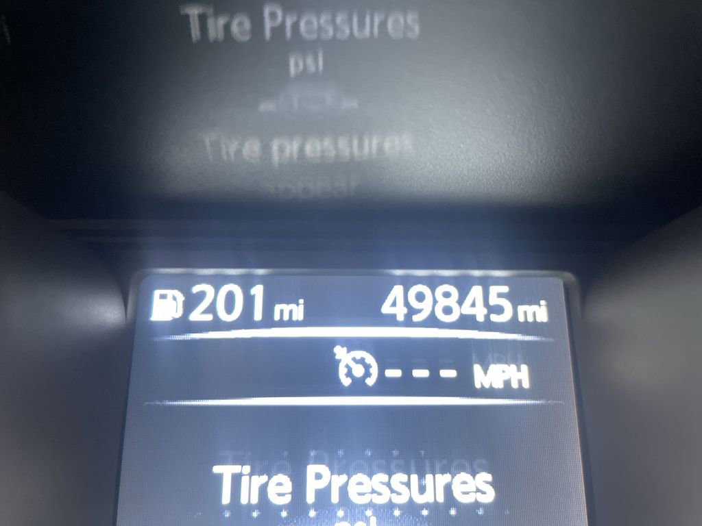 Used 2016 Nissan Titan SL image 6