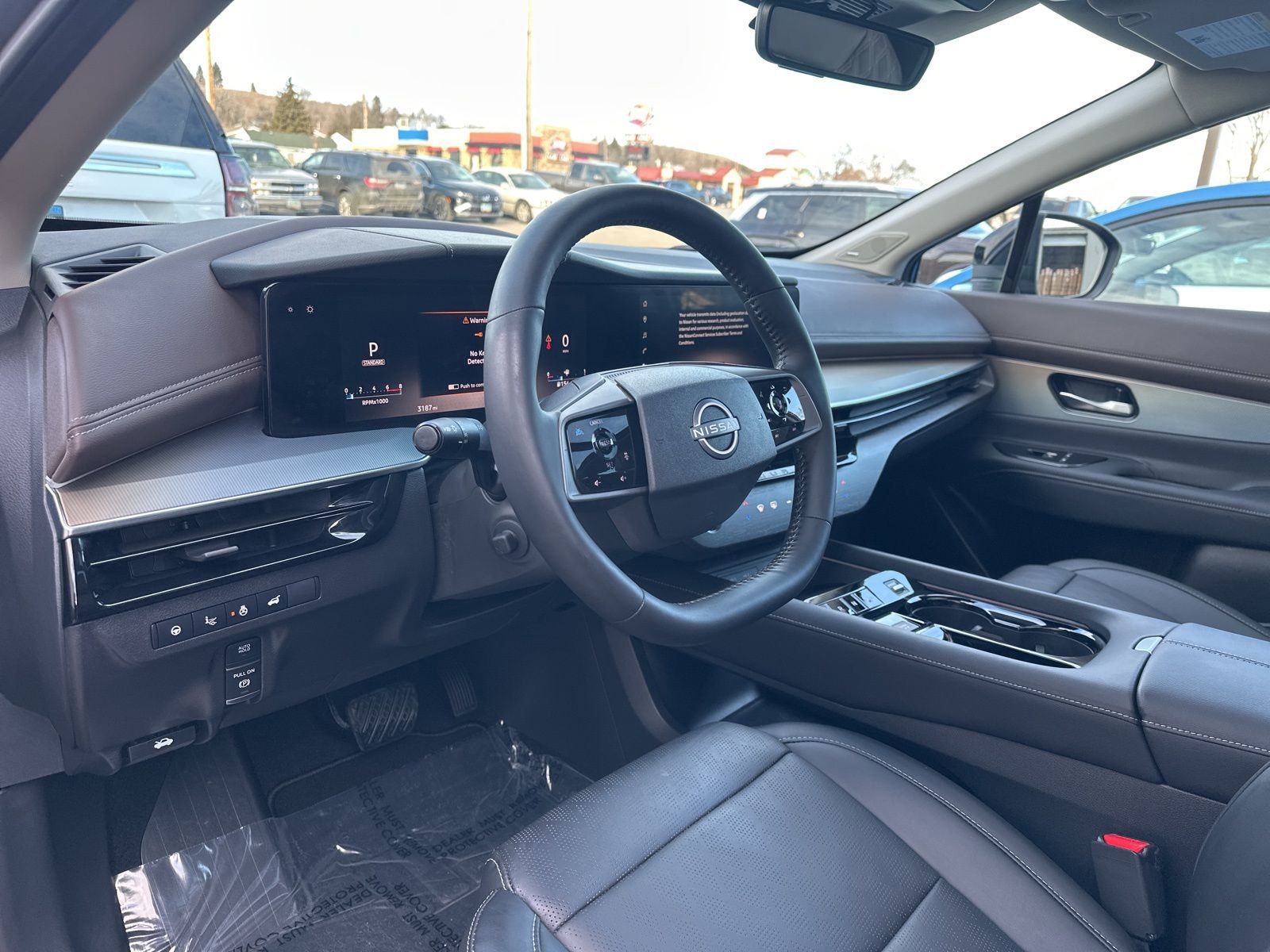 Used 2025 Nissan Murano Platinum w/ Cargo Package image 15