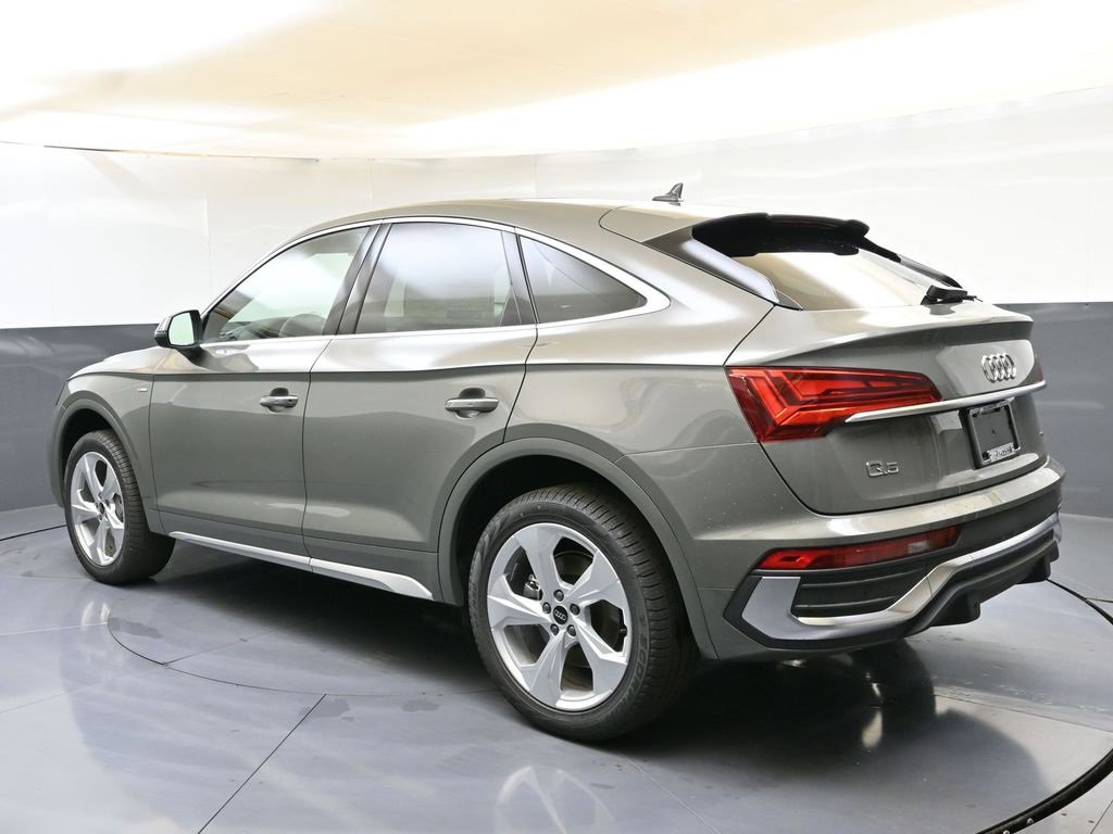 Certified 2025 Audi Q5 2.0T Premium Plus w/ Premium Plus Package image 3