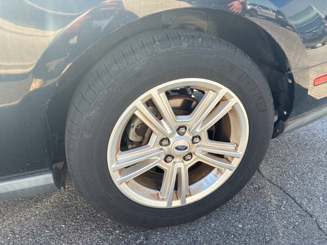 Used 2012 Ford Mustang Coupe RWD image 13