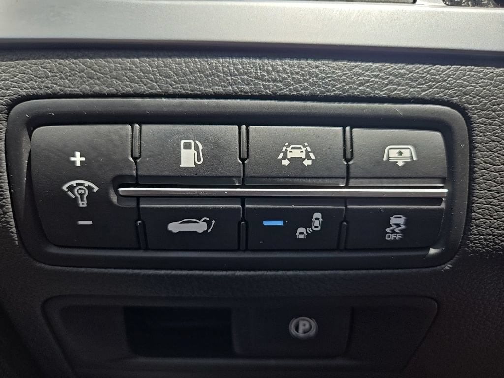 Used 2018 Genesis G80 3.3T Sport AWD/4WD image 46
