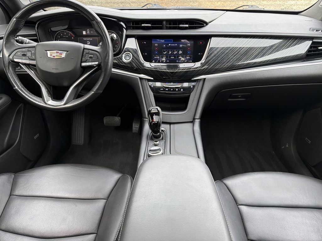 Certified 2023 Cadillac XT6 Premium Luxury image 24