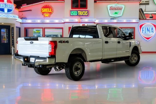 Used 2018 Ford F350 XL w/ Power Equipment Group AWD/4WD image 3