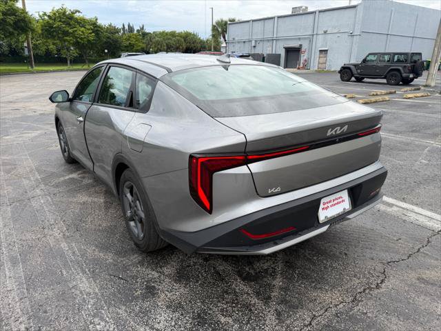 Used 2026 Kia K4 FWD image 4