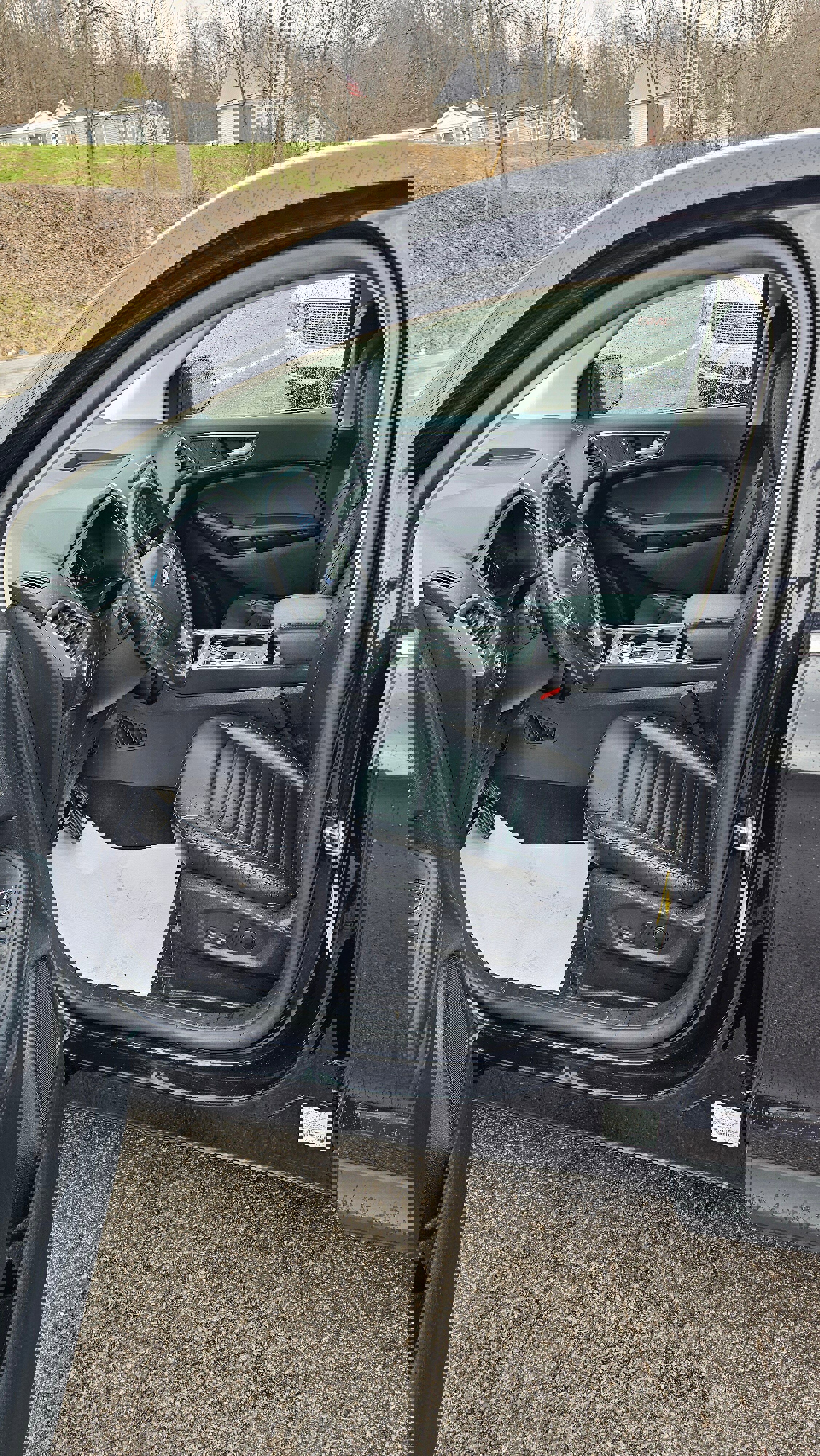 Used 2023 Ford Edge SEL image 24