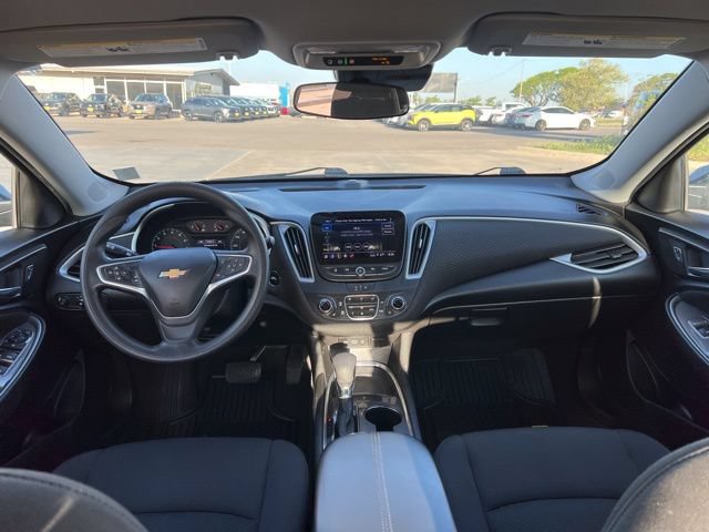 Used 2023 Chevrolet Malibu LT FWD image 18