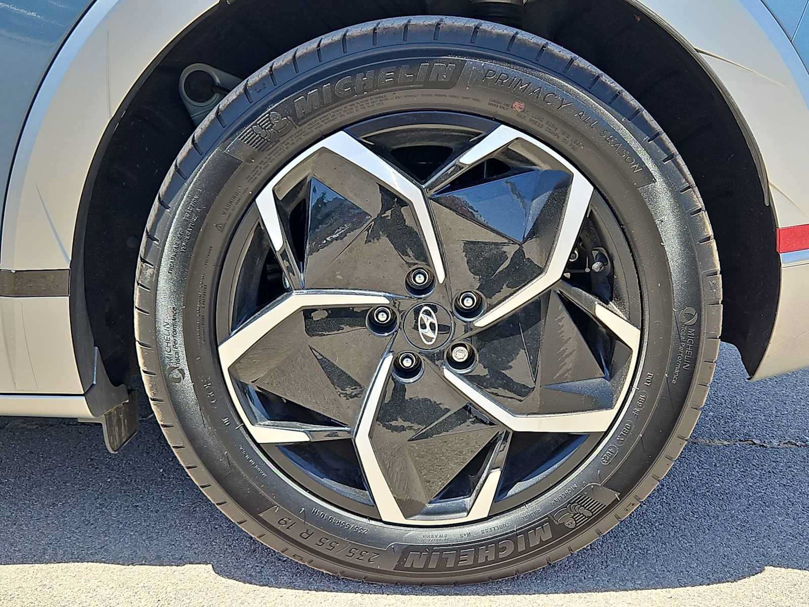 Certified 2024 Hyundai Ioniq 5 Limited RWD image 13