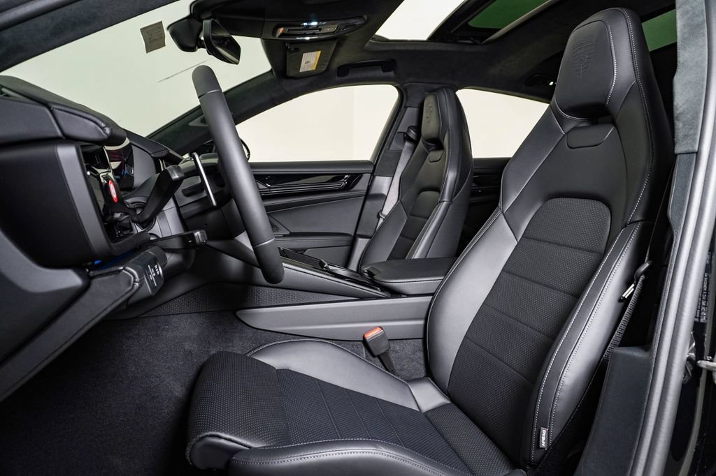 New 2026 Porsche Panamera GTS AWD/4WD image 5
