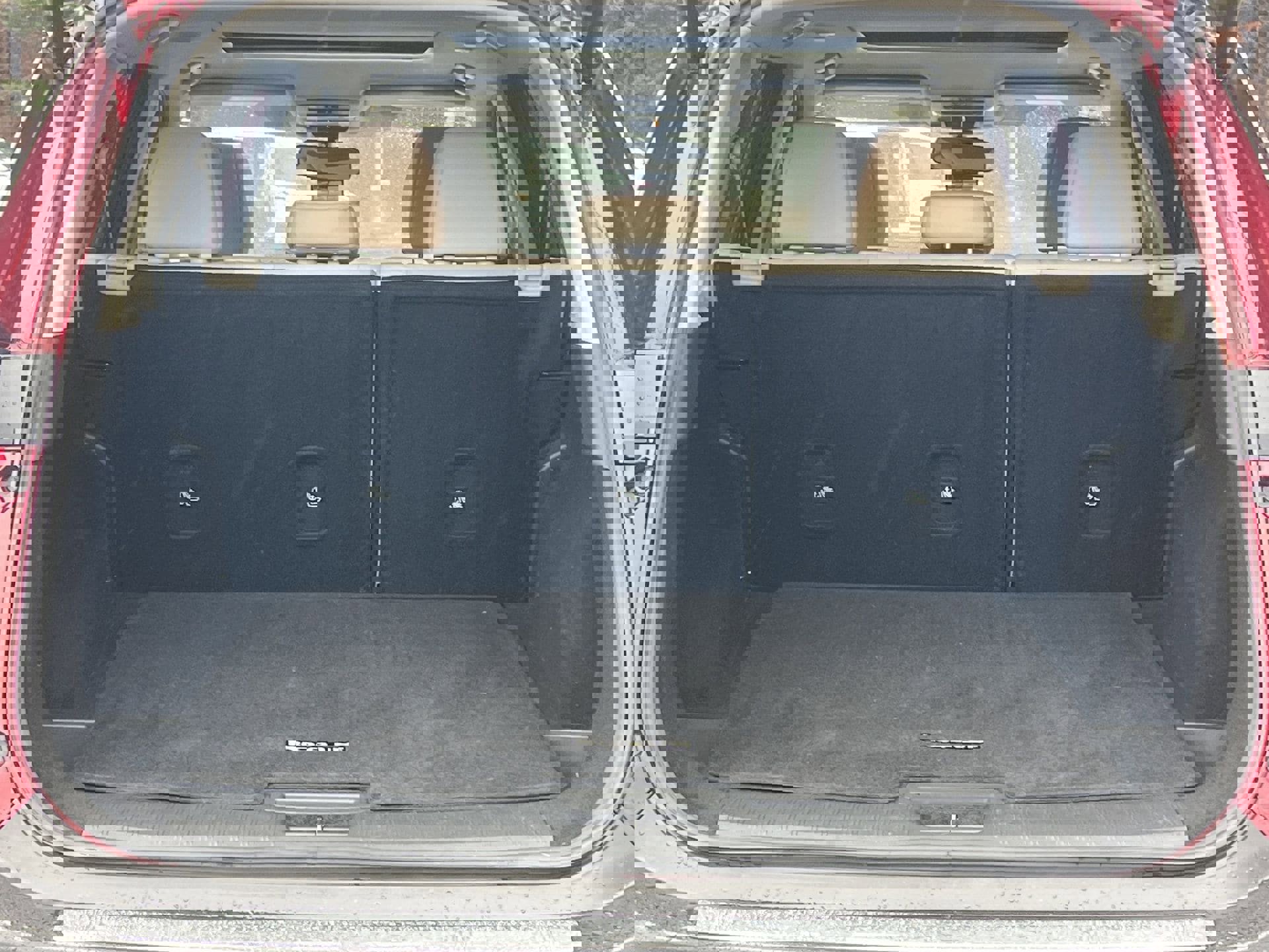 Used 2021 Nissan Rogue SV w/ Premium Package image 22