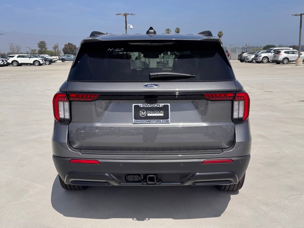New 2026 Ford Explorer ST-Line w/ ST-Line Street Pack image 11