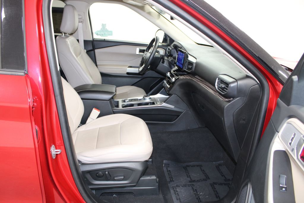 Used 2023 Ford Explorer Limited image 29