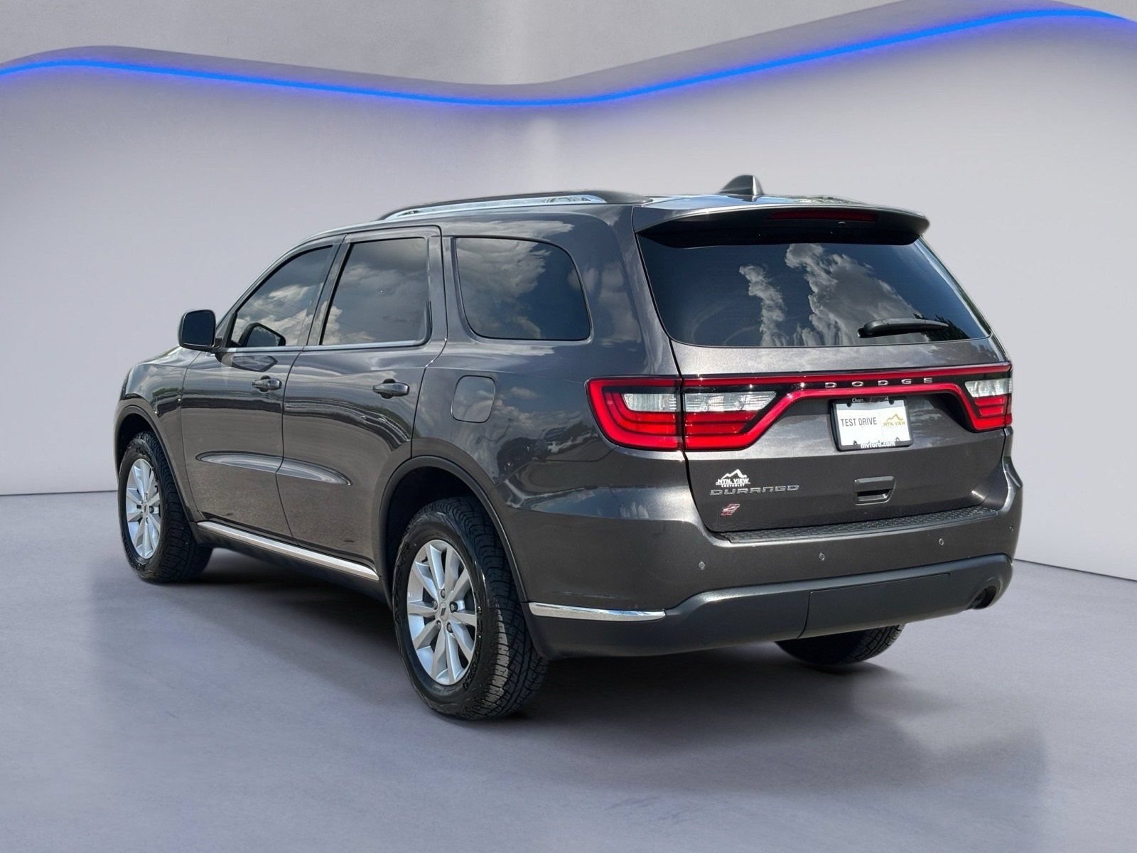 Used 2021 Dodge Durango SXT AWD/4WD image 3