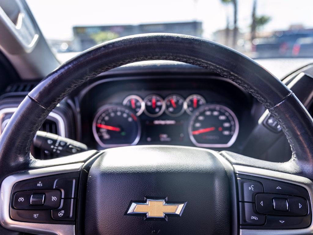 Used 2021 Chevrolet Silverado 1500 LT RWD image 17