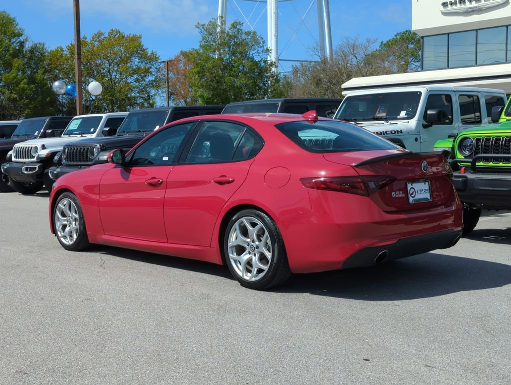 Used 2019 Alfa Romeo Giulia Ti image 7