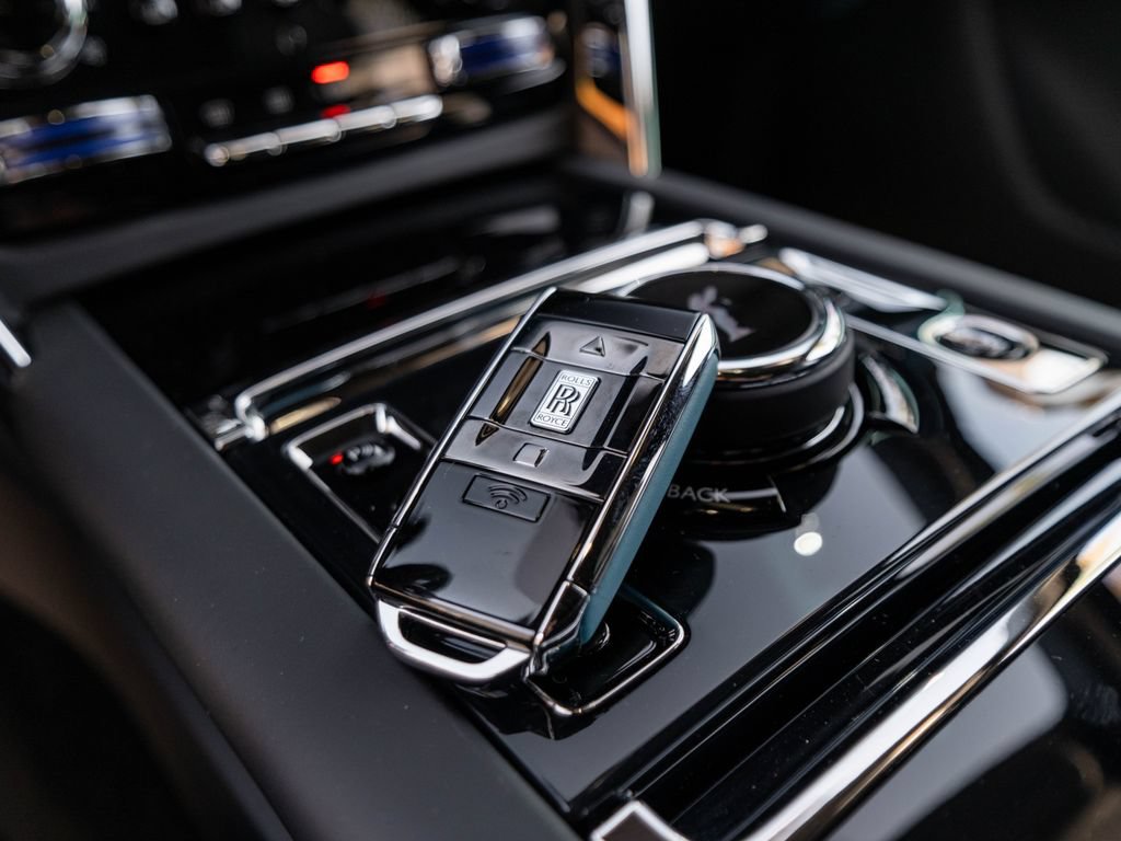 New 2026 Rolls-Royce Cullinan AWD/4WD image 37