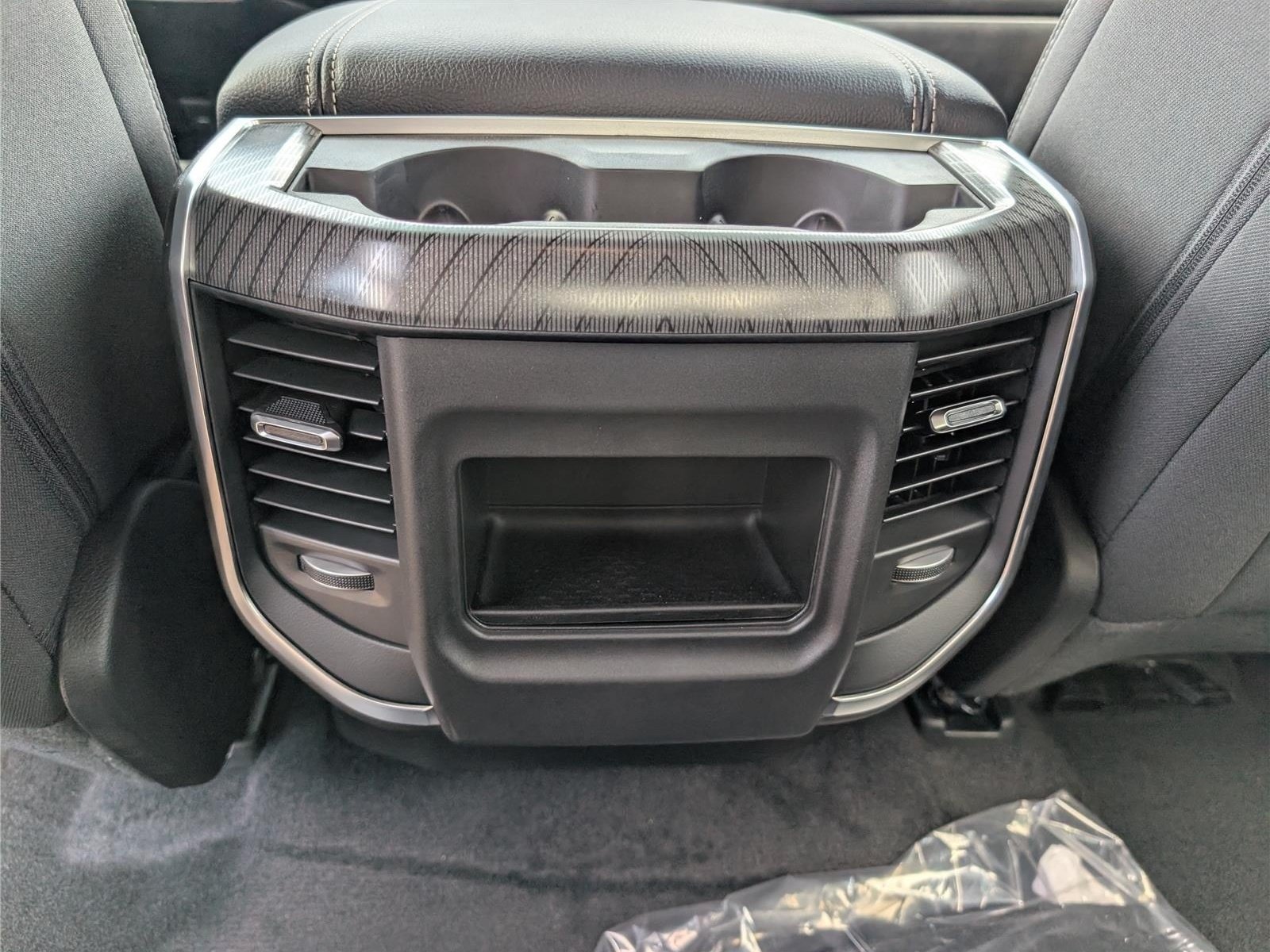 New 2026 RAM 1500 Express AWD/4WD image 14