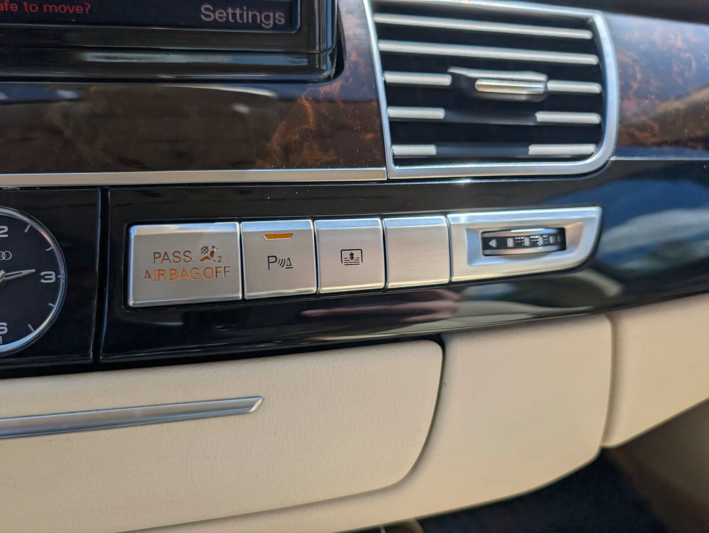 Used 2014 Audi A8 L TDI AWD/4WD image 26