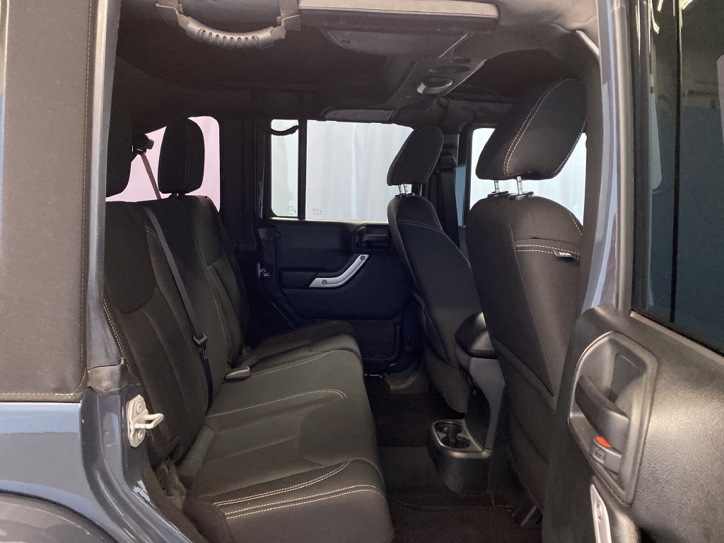 Certified 2017 Jeep Wrangler Unlimited Sahara w/ Connectivity Group AWD/4WD image 32