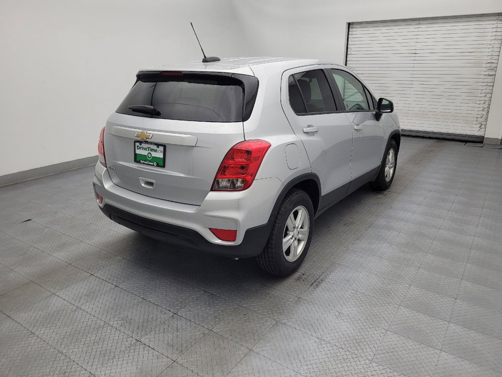 Used 2020 Chevrolet Trax LS w/ Tint and Cruise Package FWD image 9